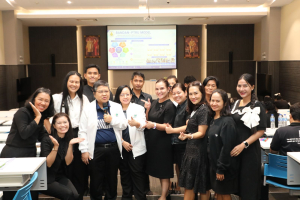 โครงการพัฒนาศักยภาพครูประจำการและครูพี่เลี้ยงให้มีคุณลักษณะของ Strong Teacher